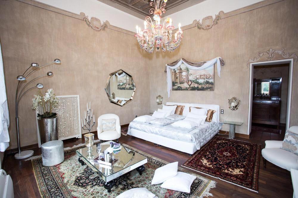 Villa Ghiringhelli Azzate Extérieur photo