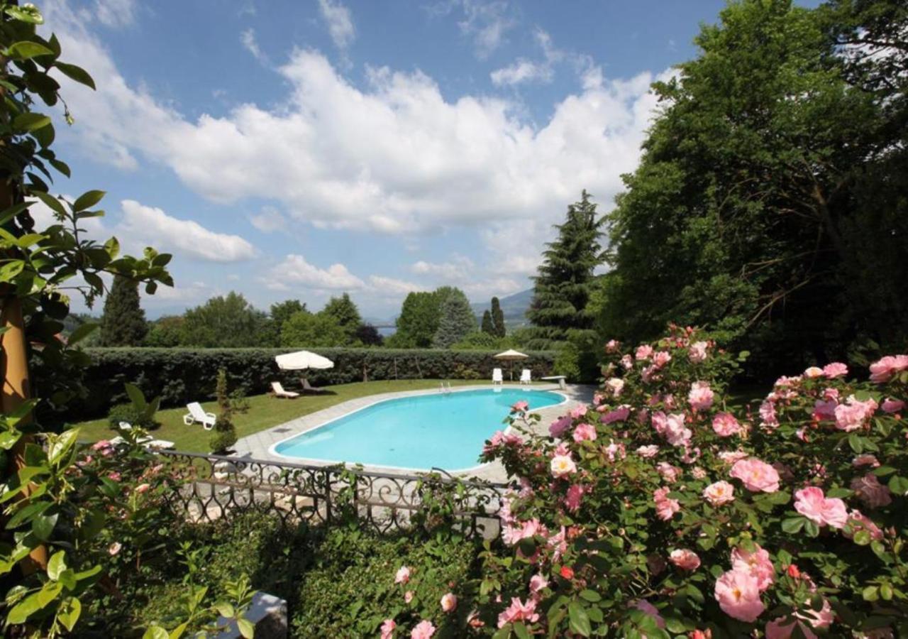 Villa Ghiringhelli Azzate Extérieur photo