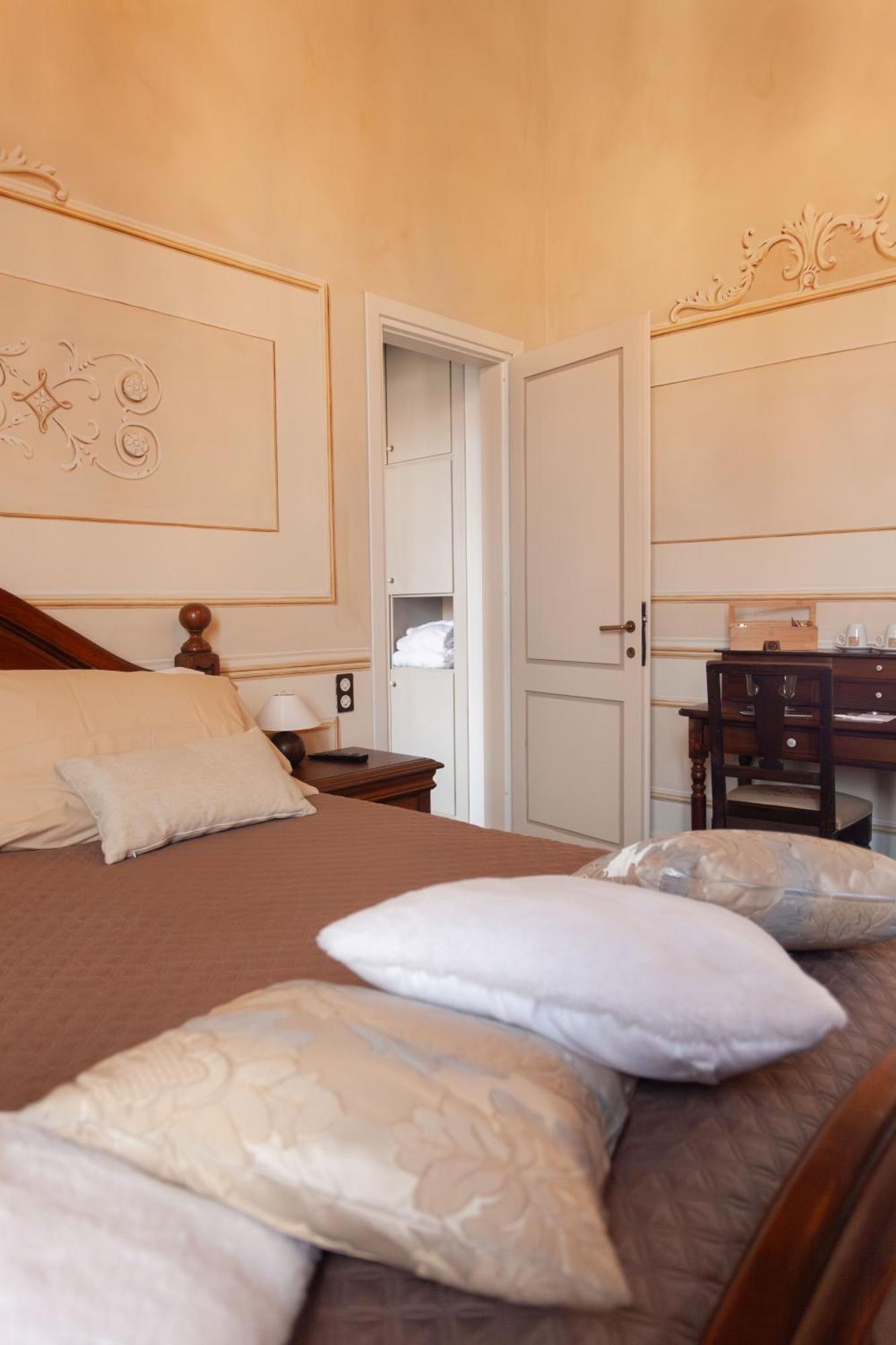 Villa Ghiringhelli Azzate Extérieur photo